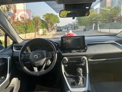 تۆیۆتا ڕاڤ 4